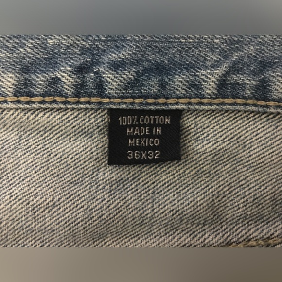 Izod Classic Fit men’s denim jeans - Picture 5 of 5